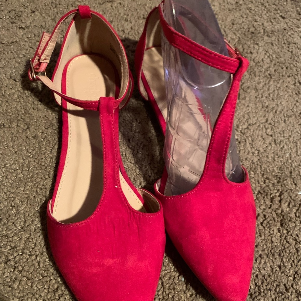 RED!  Beautiful RED t-strap flat😱